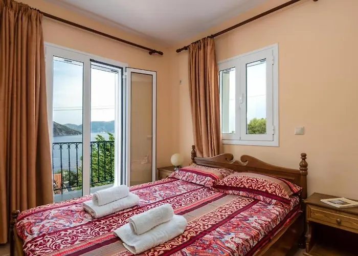 Makris House- Panorama * Agia Efimia